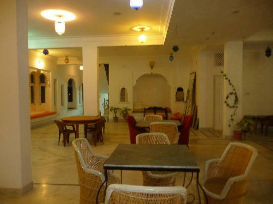 Hotel Aravali View Palace Udaipur Extérieur photo